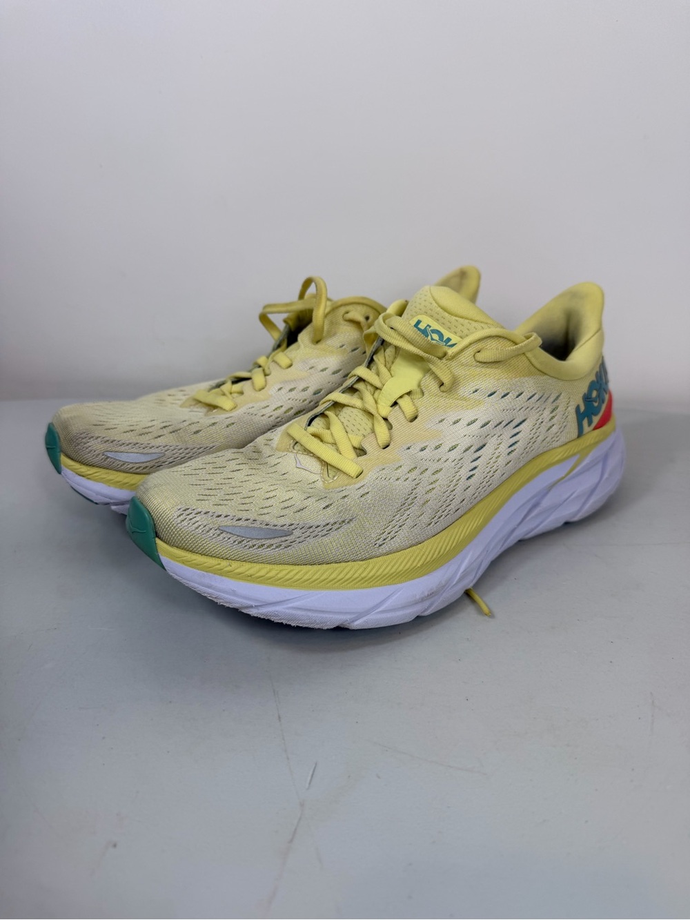 HOKA Women's Yellow Running Shoes Clifton 8.5